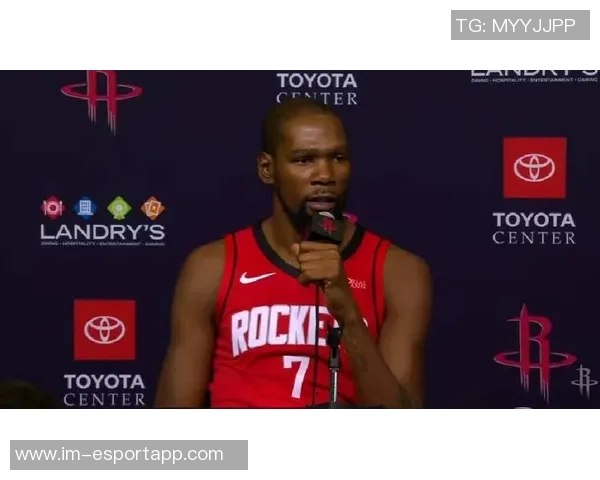 杜兰特谈申京熊抱事件表示早已对其充满好奇与了解